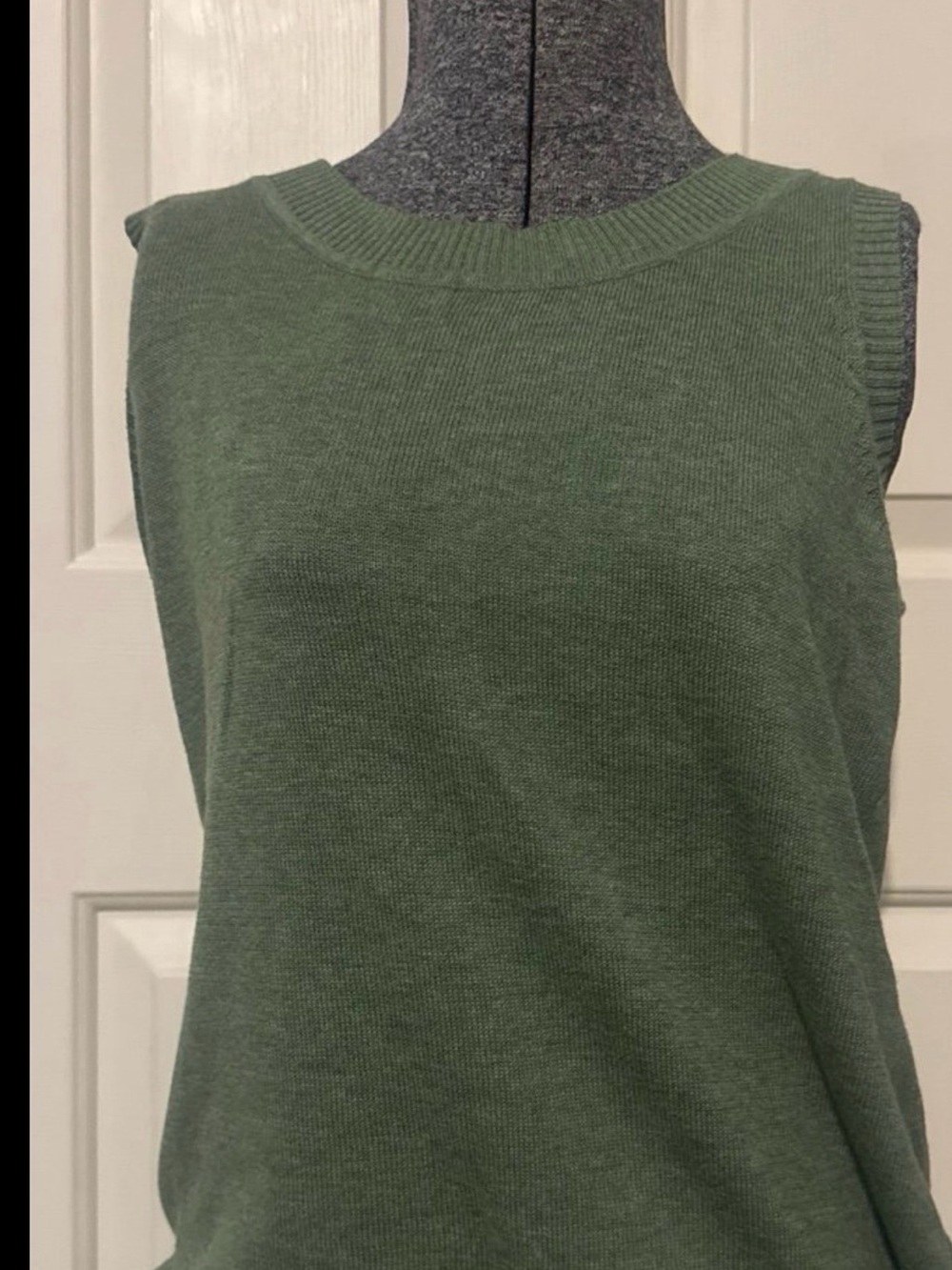 KIKIT vintage sweater Sleeveless Knit Tank Top - Olive Green